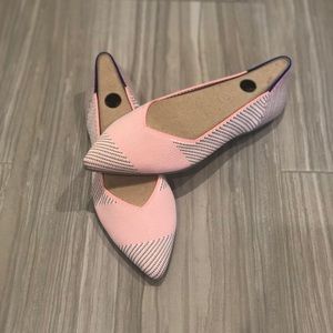 Rothys Point LIMITED EDITION NWT size 8.5